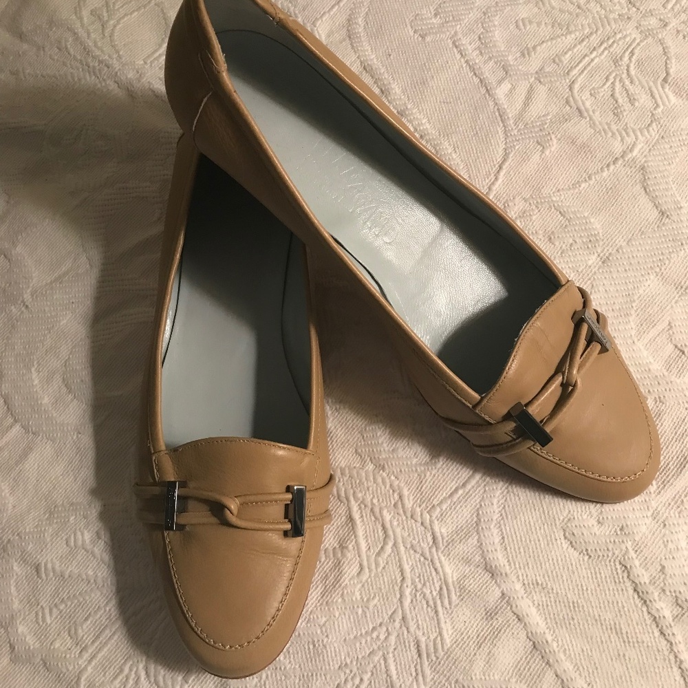 Salvatore Ferragamo flats